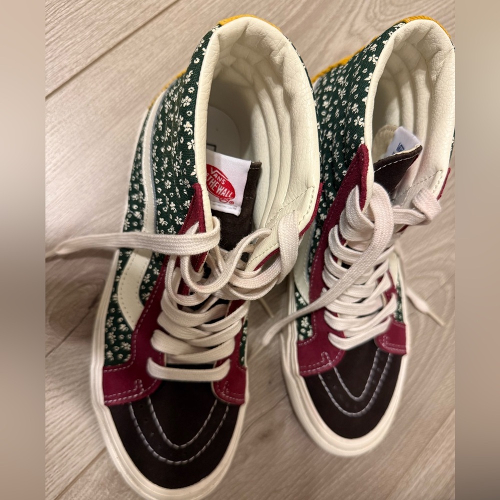 Vans Multicolor High-Top SK8-Hi 38 DX Sneakers size 8 Women/ 6.5 Men - Picture 2 of 5